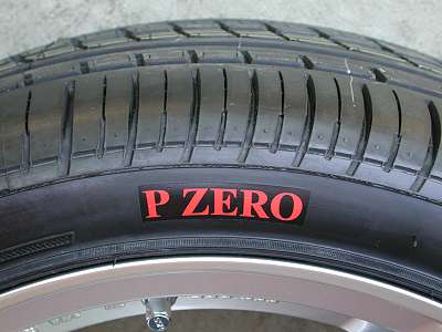 Pirelli P Zero Rosso 1